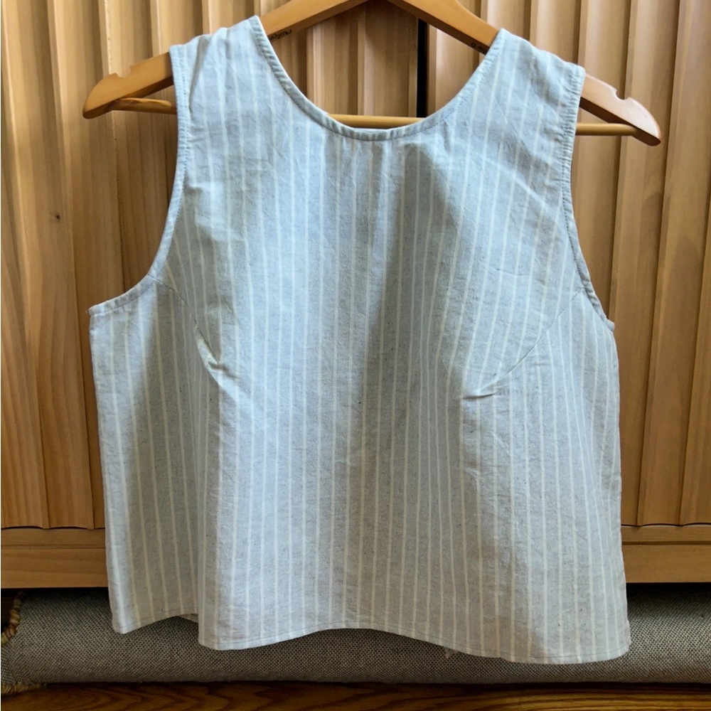 Tribe Alive tm open back tank (size L)